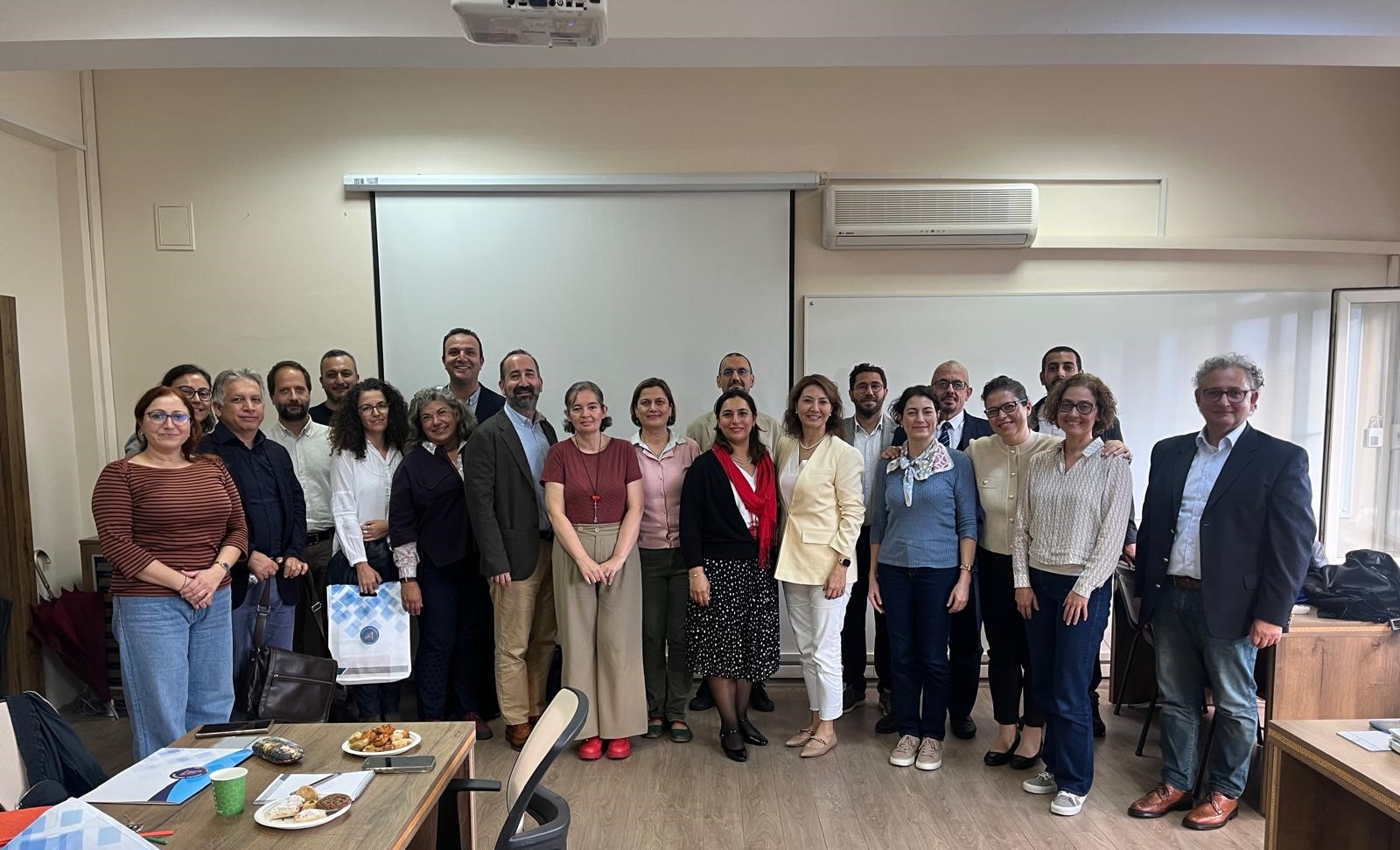 Öğretim Üyelerimiz Meslektaş Sohbetlerinde Deneyimlerini Paylaştılar